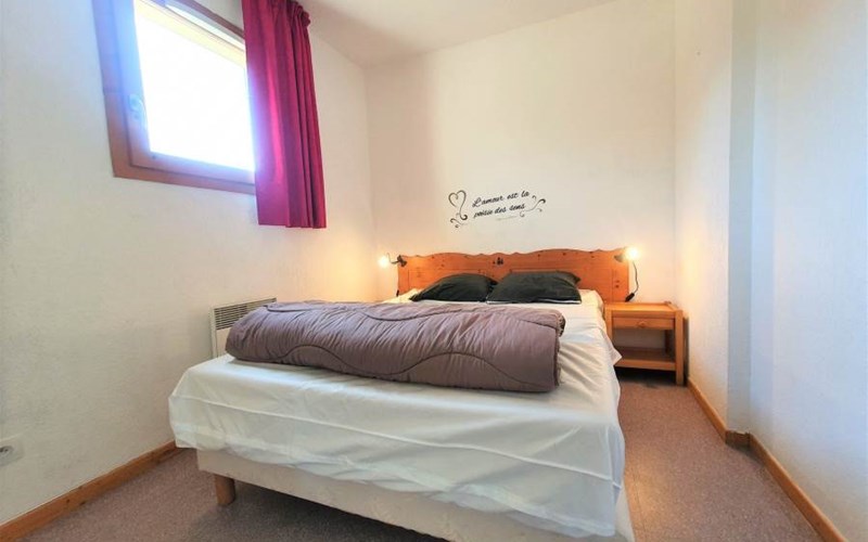 LES CHAUMETTES Location LES CHAUMETTES à SUPERDEVOLUY