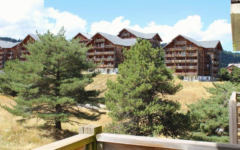LES CHAUMETTES Location LES CHAUMETTES à SUPERDEVOLUY