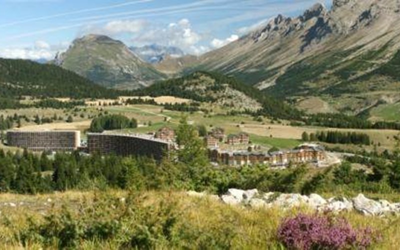 LES CHALETS DE SUPERD DAUPHINELLE Location LES CHALETS DE SUPERD DAUPHINELLE à SUPERDEVOLUY