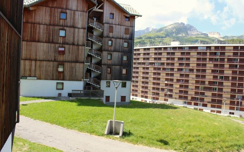 LES CHALETS DE SUPERD GENTIANE Location LES CHALETS DE SUPERD GENTIANE à SUPERDEVOLUY
