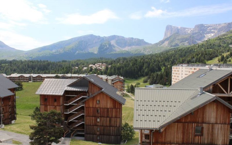 LES CHALETS DE SUPERD GENTIANE Location LES CHALETS DE SUPERD GENTIANE à SUPERDEVOLUY