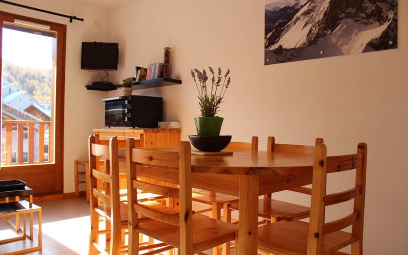 L'HORIZON BLANC Location L'HORIZON BLANC à SUPERDEVOLUY