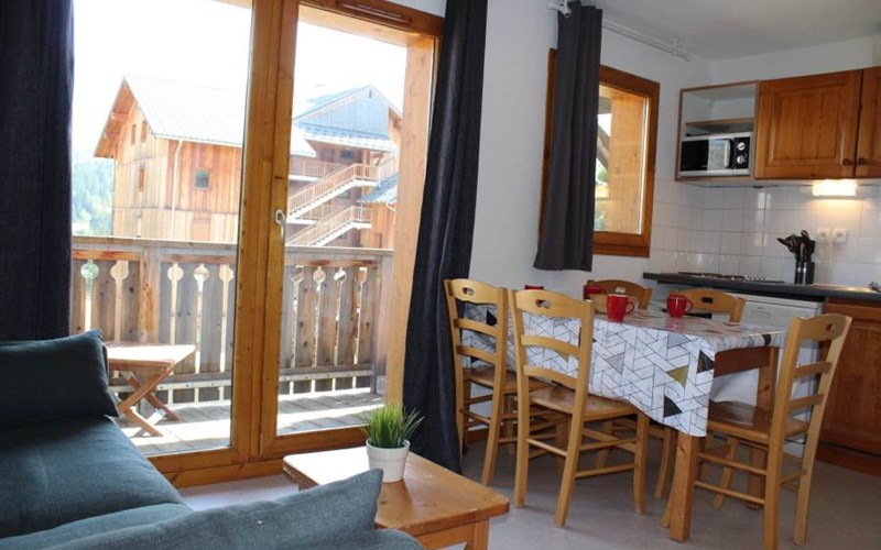 LES CHALETS DE SUPERD HELIANTHEME Location LES CHALETS DE SUPERD HELIANTHEME à SUPERDEVOLUY