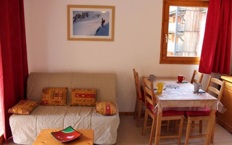 LES CHALETS DE SUPERD HELIANTHEME Location LES CHALETS DE SUPERD HELIANTHEME à SUPERDEVOLUY