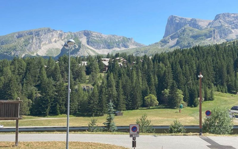 LES TOITS DU DEVOLUY Location LES TOITS DU DEVOLUY à SUPERDEVOLUY