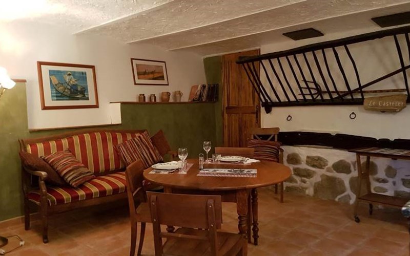 Le Castelet-Arzeliers Location Le Castelet-Arzeliers à LARAGNE MONTEGLIN