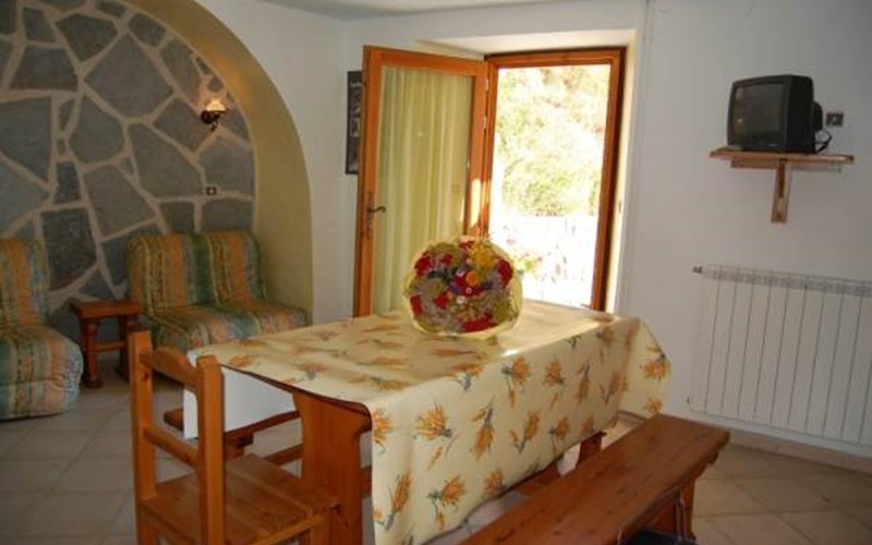 Clotinaille Location Clotinaille à CHATEAUROUX LES ALPES