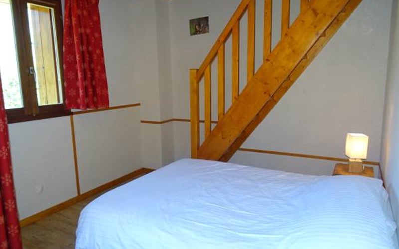 Les Prés-ronds Location Les Prés-ronds à CHAPELLE EN VALGAUDEMAR