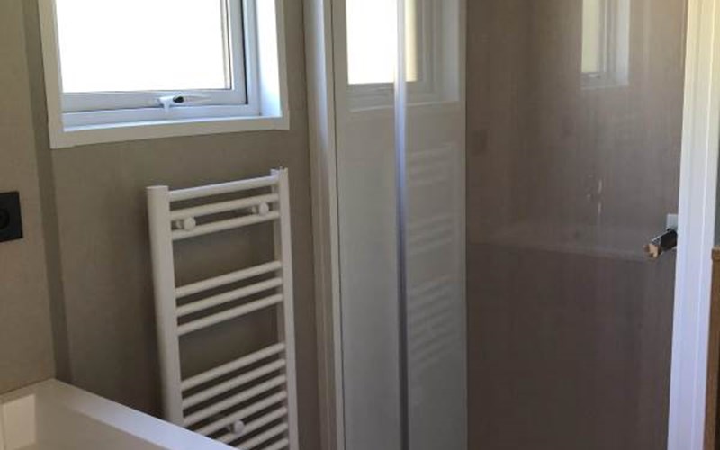 LES CHALETS DE SERRE-PONCON Location LES CHALETS DE SERRE-PONCON à BARATIER