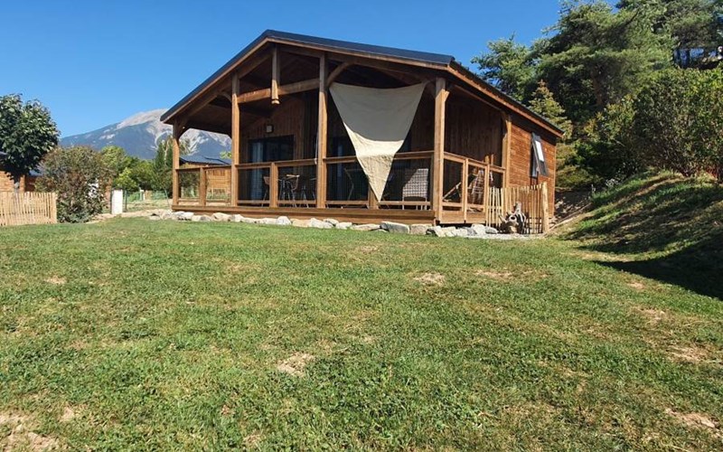 LES CHALETS DE SERRE-PONCON Location LES CHALETS DE SERRE-PONCON à BARATIER