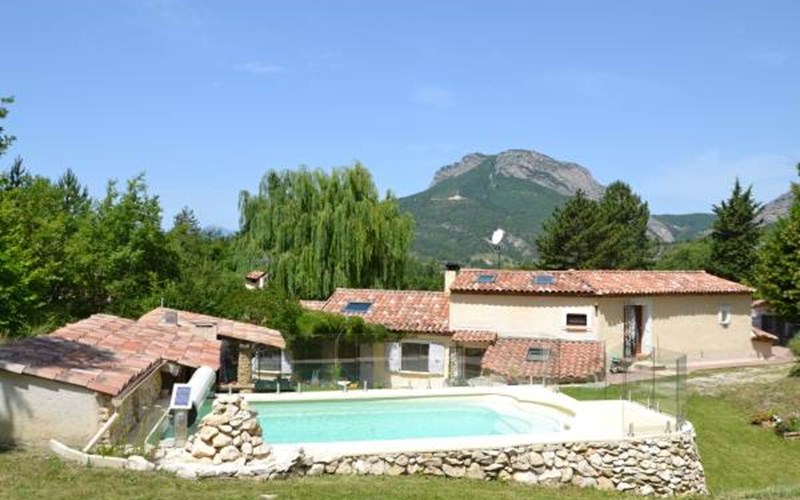 Lou Cèu Sin - Maison d'hôtes Bien-être & Spa Location Lou Cèu Sin - Maison d'hôtes Bien-être & Spa à ENTREPIERRES