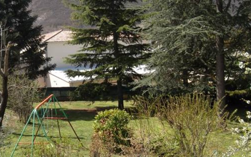 La Maison blanche Location La Maison blanche à LARAGNE MONTEGLIN