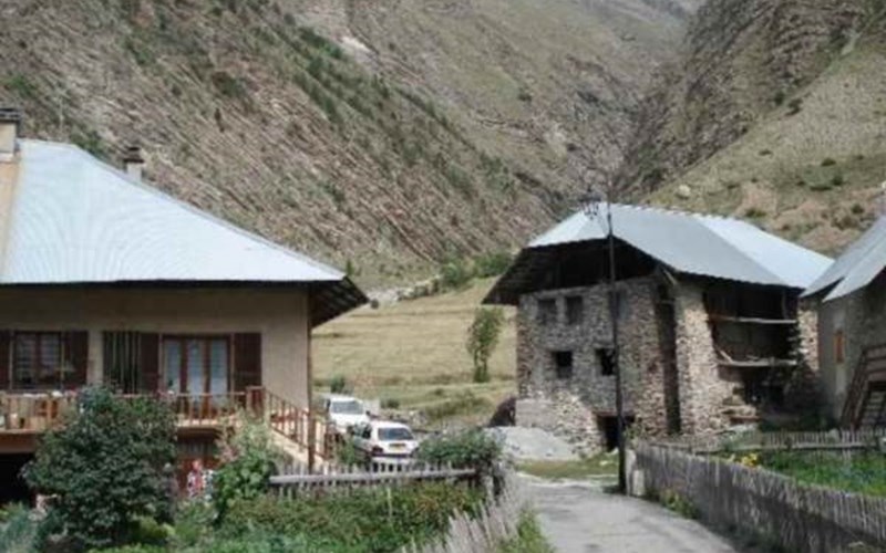 L'Eyssina Location L'Eyssina à CREVOUX