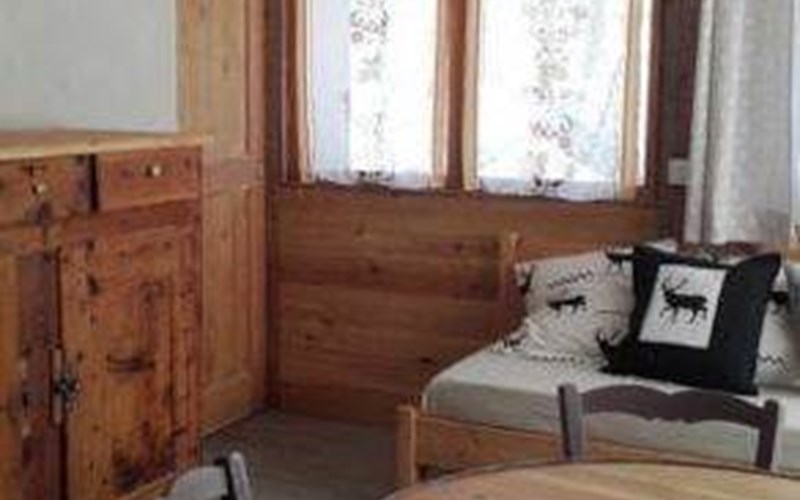 Les Marmottes Location Les Marmottes à CREVOUX