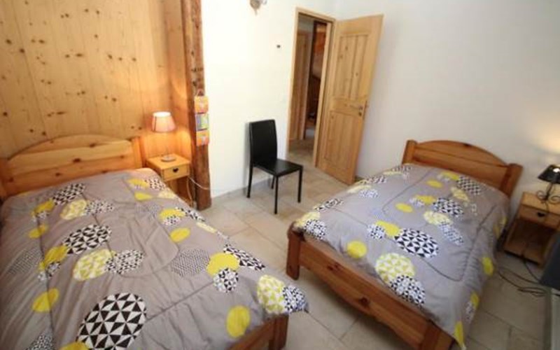 Les Mélèzes Location Les Mélèzes à CREVOUX