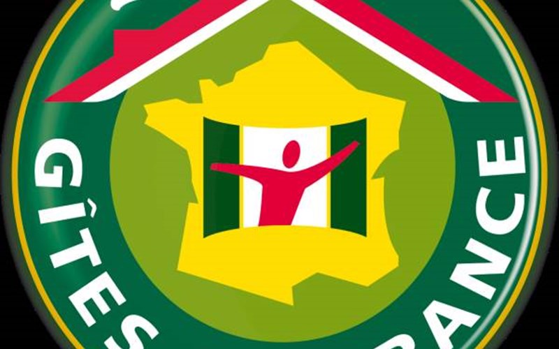 Brin de paille Location Brin de paille à ST MARTIN DE QUEYRIERE