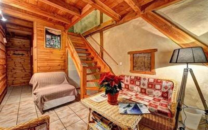 Brin de paille Location Brin de paille à ST MARTIN DE QUEYRIERE