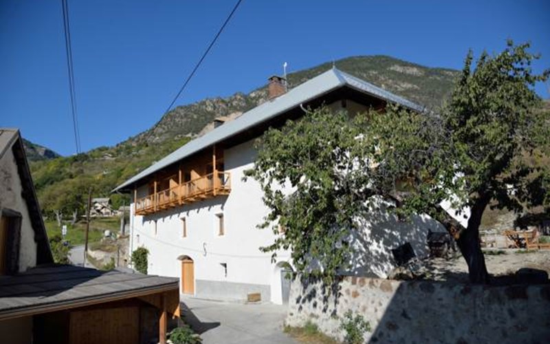 La Maison Abeil Location La Maison Abeil à L ARGENTIERE LA BESSEE