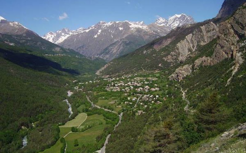 Chalet l'Ecrin Vert Location Chalet l'Ecrin Vert à LES VIGNEAUX