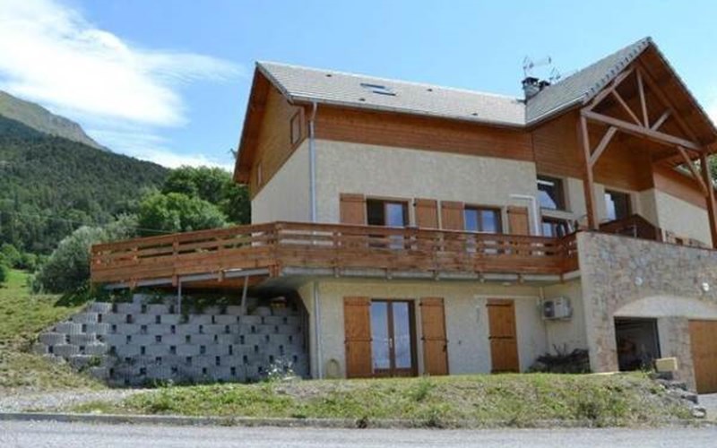 Chalet Le Belvédère des Audes  Location Chalet Le Belvédère des Audes  à ST ANDRE D EMBRUN