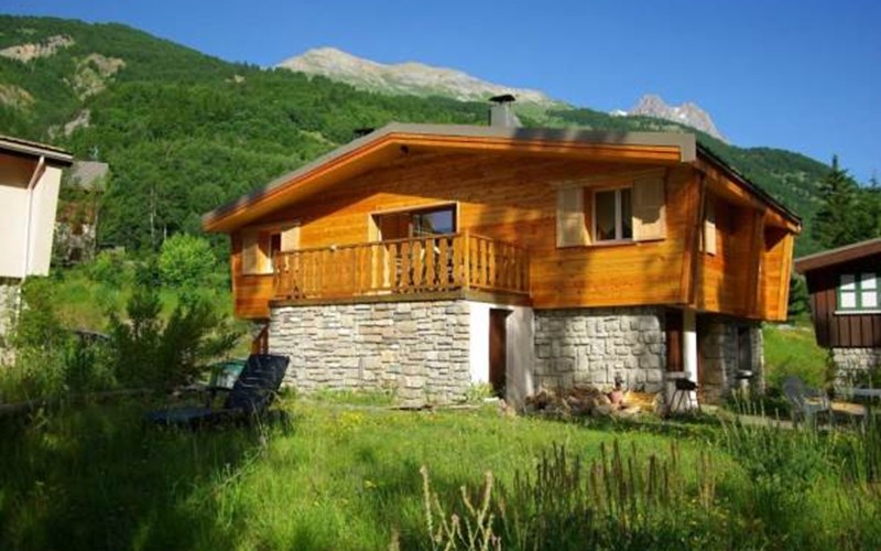 Les Panicauts Location Les Panicauts à PELVOUX