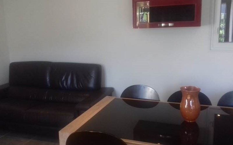 La Petite Maison dans la Prairie Location La Petite Maison dans la Prairie à EMBRUN