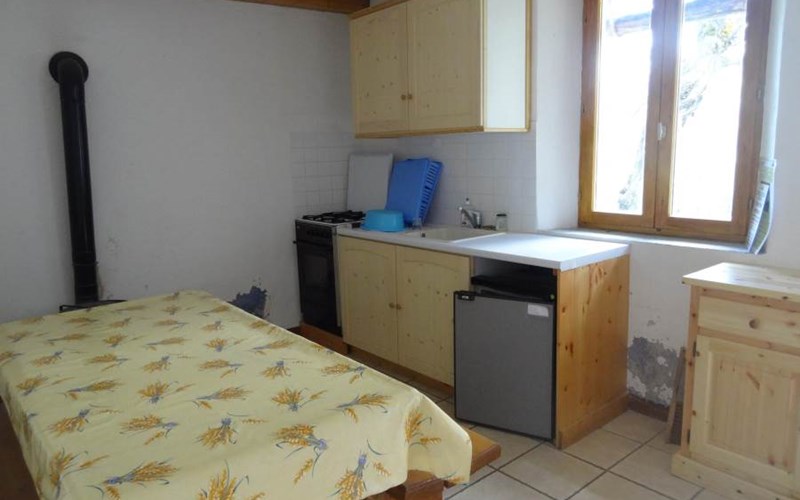 La Cabane de Sachas Location La Cabane de Sachas à PUY ST ANDRE