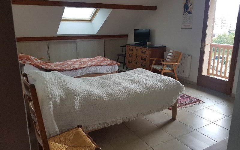 Le Grand Panorama entrée A13 Location Le Grand Panorama entrée A13 à EMBRUN