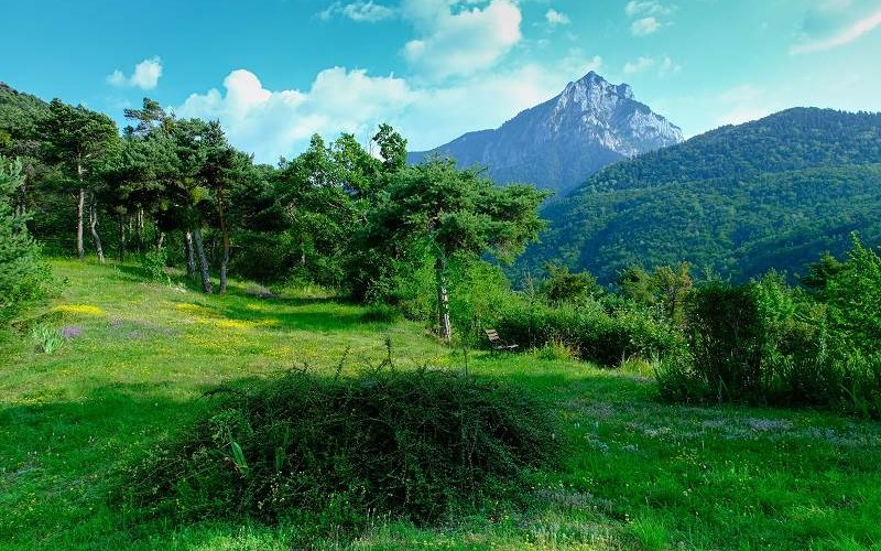 L'Eterlou Location L'Eterlou à SAVINES LE LAC