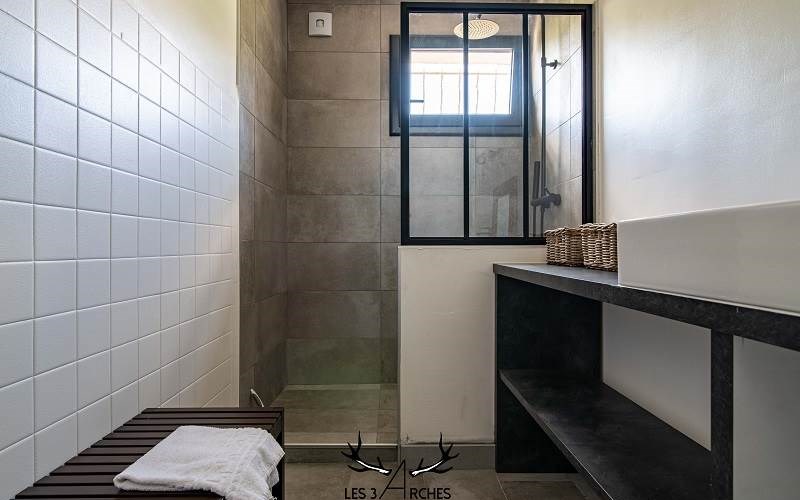 Les 3 Arches Location Les 3 Arches à ST ANDRE D EMBRUN