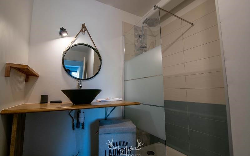 Les 3 Arches Location Les 3 Arches à ST ANDRE D EMBRUN