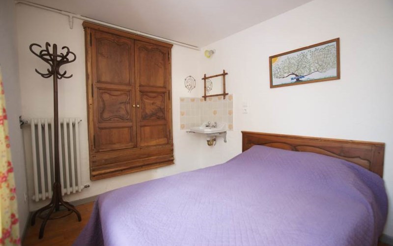 Chez Jean-Pierre chambre double n°3 Location Chez Jean-Pierre chambre double n°3 à VILLAR D ARENE