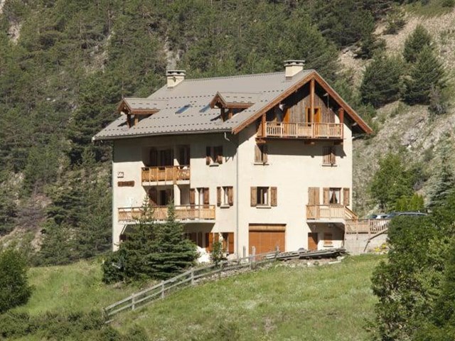 LE ROCHER PLAT CERVIERES