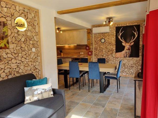 120 Rue Entre la Via NEVACHE