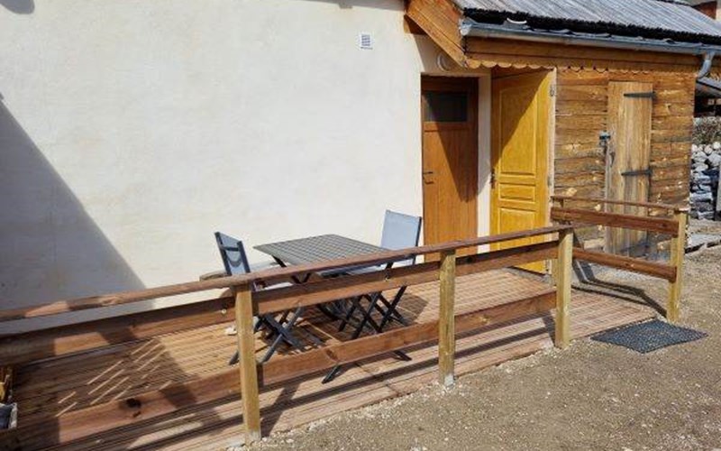 ESTATICO 1 Location ESTATICO 1 à NEVACHE