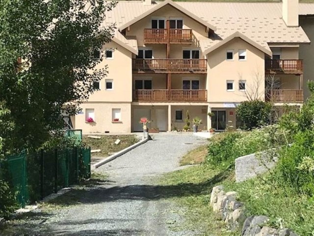 LMB SAS VILLAR D ARENE