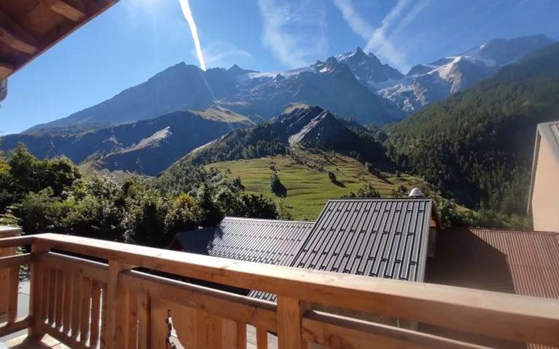 Esprit de la Meije - Chalet de village au pied de la Meije ? Location Esprit de la Meije - Chalet de village au pied de la Meije ? à LA GRAVE