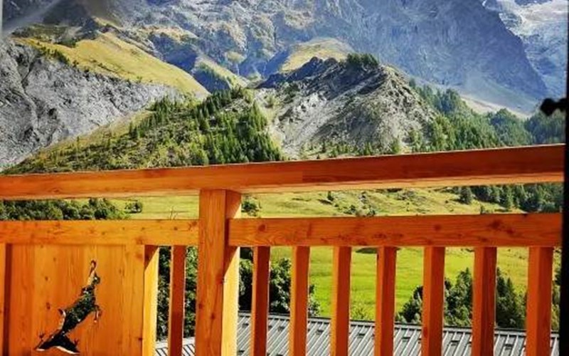 Esprit de la Meije - Chalet de village au pied de la Meije ? Location Esprit de la Meije - Chalet de village au pied de la Meije ? à LA GRAVE