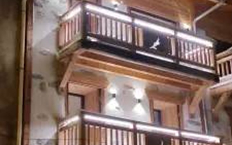 Esprit de la Meije - Chalet de village au pied de la Meije ? Location Esprit de la Meije - Chalet de village au pied de la Meije ? à LA GRAVE