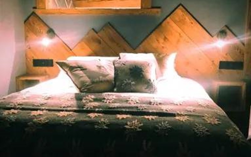 Esprit de la Meije - Chalet de village au pied de la Meije ? Location Esprit de la Meije - Chalet de village au pied de la Meije ? à LA GRAVE