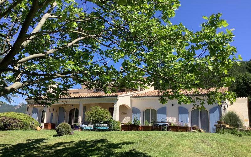 LE CHEVAL BLANC Location LE CHEVAL BLANC à SERRES
