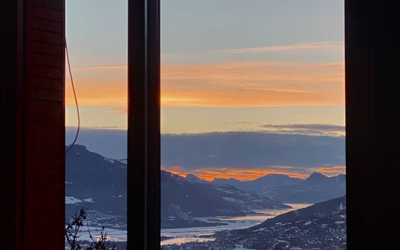 Ancienne ferme rénovée,  avec vue et sunset ! Location Ancienne ferme rénovée,  avec vue et sunset ! à ST ANDRE D EMBRUN
