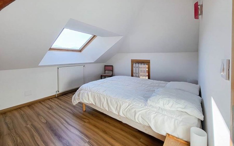 Ancienne ferme rénovée,  avec vue et sunset ! Location Ancienne ferme rénovée,  avec vue et sunset ! à ST ANDRE D EMBRUN