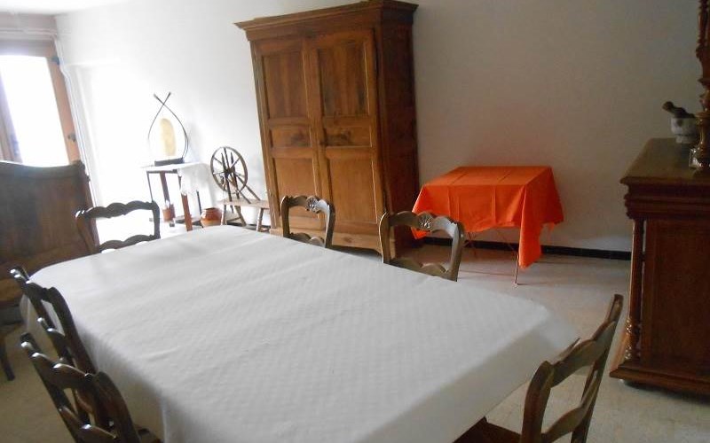 Ancienne ferme rénovée,  avec vue et sunset ! Location Ancienne ferme rénovée,  avec vue et sunset ! à ST ANDRE D EMBRUN