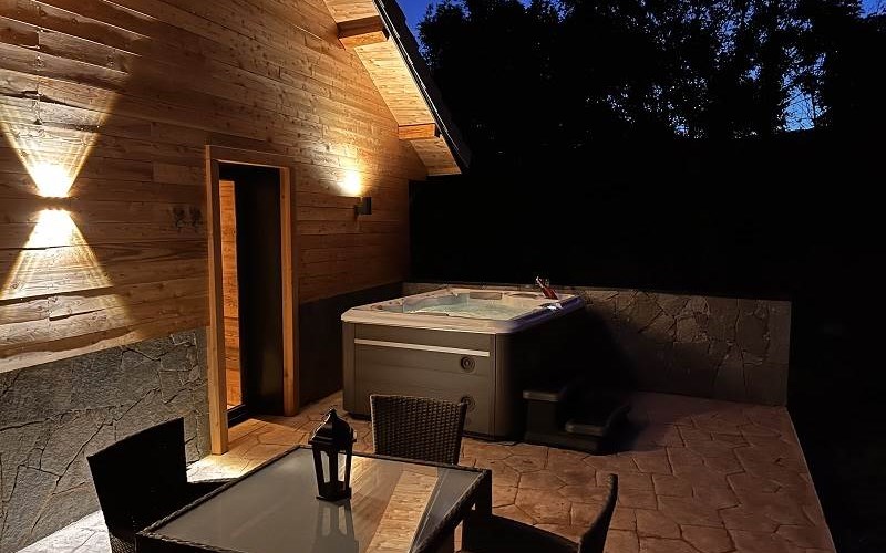 Le Méale Location Le Méale à CROTS