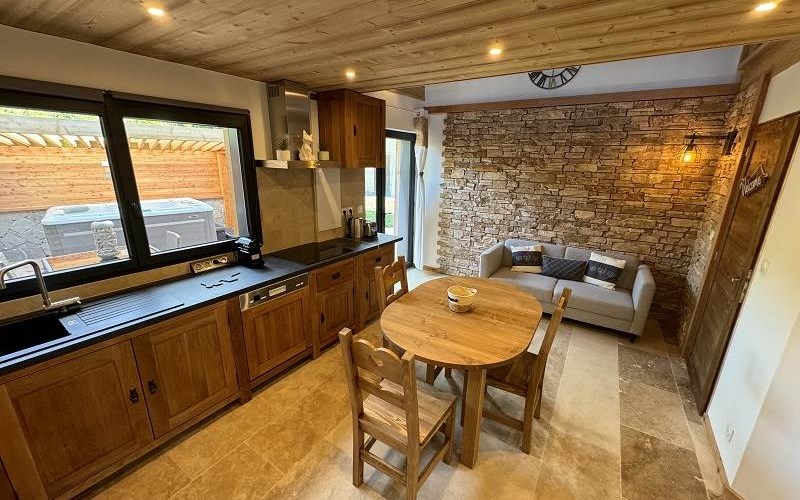 Joug de l'Aigle Location Joug de l'Aigle à CROTS