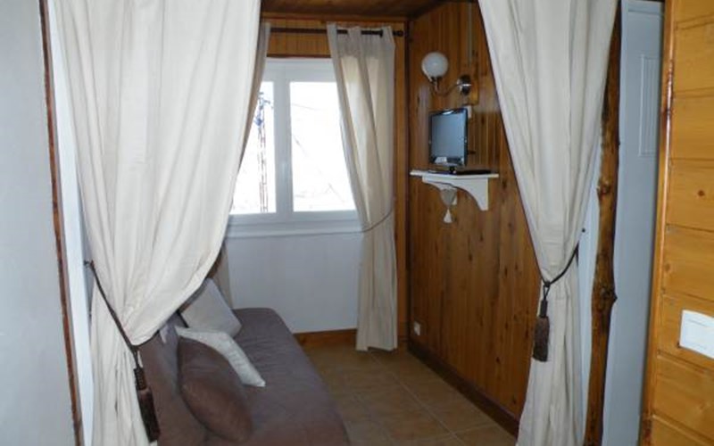 Gîtes L'Epilobe Location Gîtes L'Epilobe à ST LEGER LES MELEZES