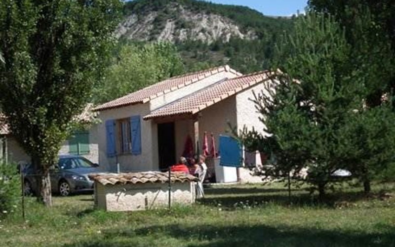 Camping les Gorges de la Méouge*** Location Camping les Gorges de la Méouge*** à BARRET SUR MEOUGE