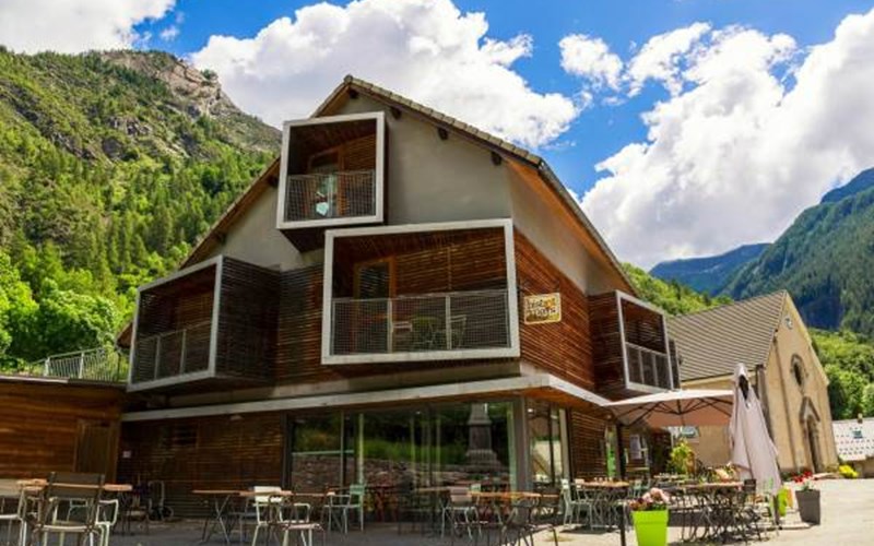 AUBERGE DES ECRINS Location AUBERGE DES ECRINS à CHAMPOLEON