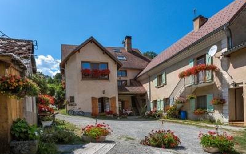 Les CLARINES Location Les CLARINES à ST JACQUES EN VALGODEMARD